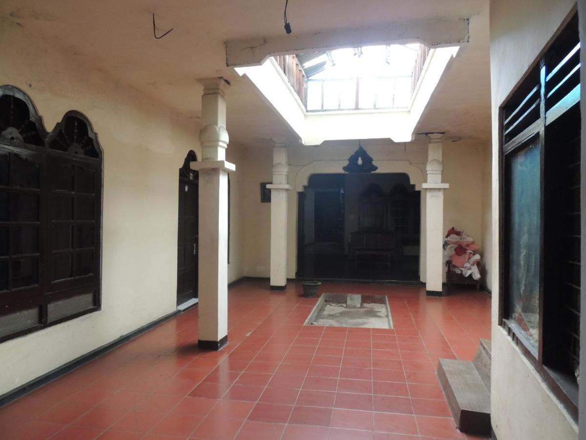 Hotel Lotus Borobudur Magelang Exterior photo